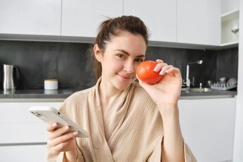 Ăn cà chua sống có tốt không